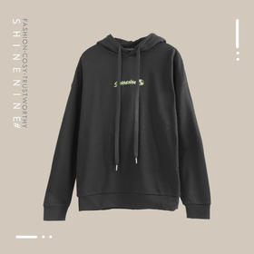 B93236383品牌logo大面积字母印花帽衫卫衣