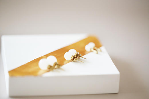 Qinny | 琵琶珠玉 ｜18K金和田玉子料白玉经典耳钉圆珠简约质感 商品图8