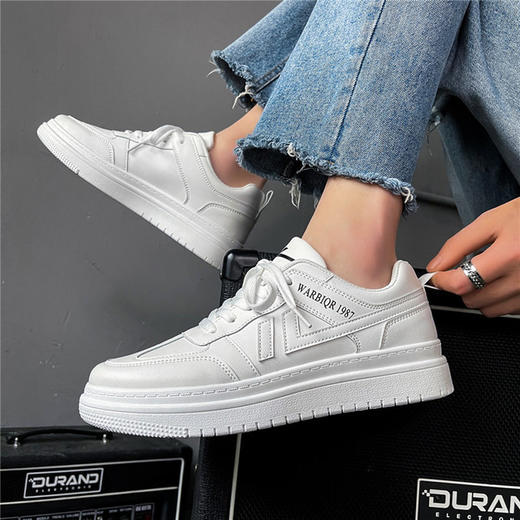 【服饰鞋包】小白鞋男韩版潮流学生休闲时尚增高白色板鞋子 商品图0