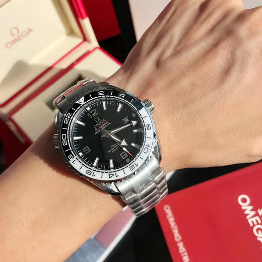 OMEGA欧米茄海马系列600米“太极海马”潜水男士机械腕表
机芯：搭载进口西铁城 商品图4