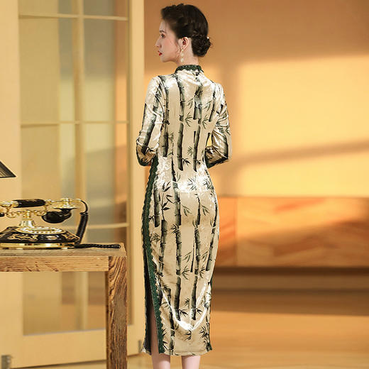 上海旗袍厂AYK-QF-1909047-B印墨竹中袖修身长款丝绒旗袍裙秋季国潮女装复古旗袍连衣裙 商品图3