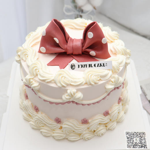 裱花蝴蝶结蛋糕 商品图1