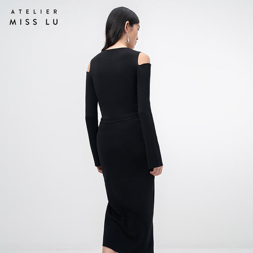 【松林月影】露肩设计微喇长袖黑色针织上衣/202110A 商品图3