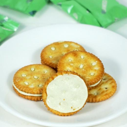 菲律宾OCOCO抹茶味夹心饼干办公休闲茶点儿童网红小零食袋装208g 商品图1