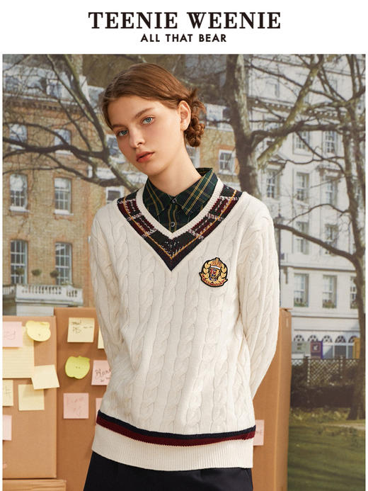 TeenieWeenie小熊V领针织衫套头毛衣外穿叠穿学院风韩版显瘦女冬TTKW214910P 商品图0