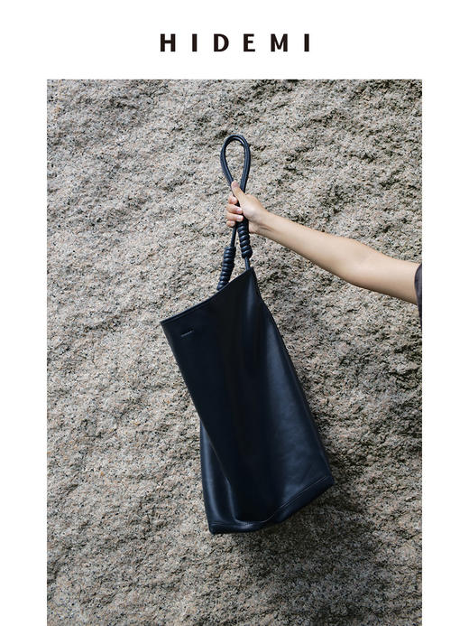 HIDEMI设计感水桶包大号 卡其/藏蓝 商品图6