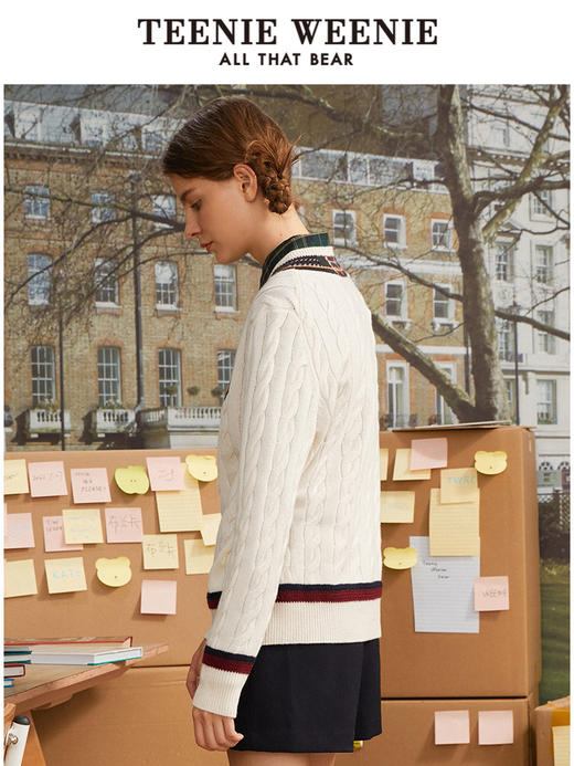 TeenieWeenie小熊V领针织衫套头毛衣外穿叠穿学院风韩版显瘦女冬TTKW214910P 商品图2