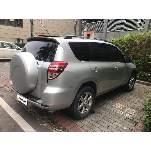 丰田 RAV4荣放 2.0L 自动豪华版【长租-深圳】 商品图7