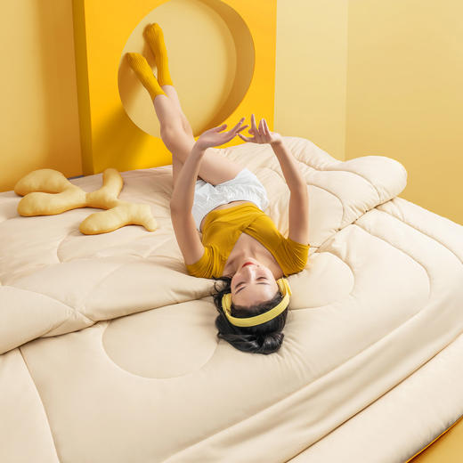 【防螨柔暖蓄热 暖姜小黄被】愉悦之家 生姜纤维发热冬被 yi菌轻柔洁净 商品图4