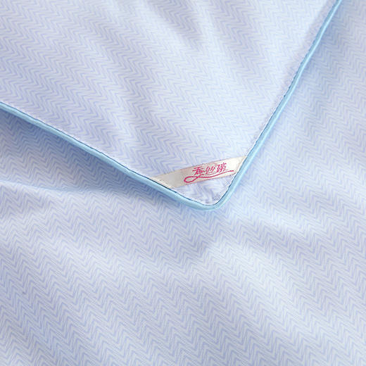 【紫韵家纺】莱赛尔金典蚕丝被形象银色方形盒 商品图7