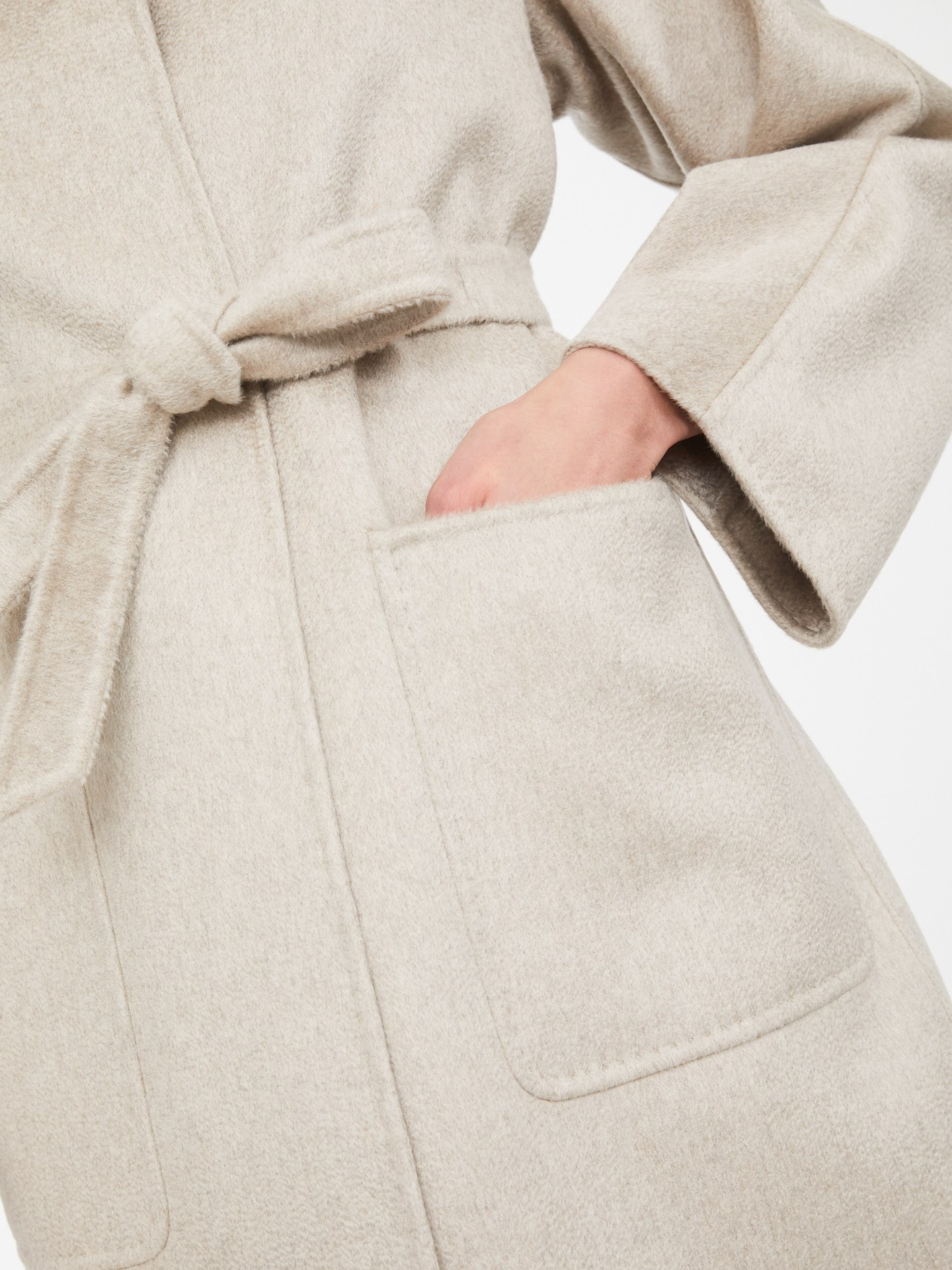 m家多色纯羊绒水波纹大衣lilia