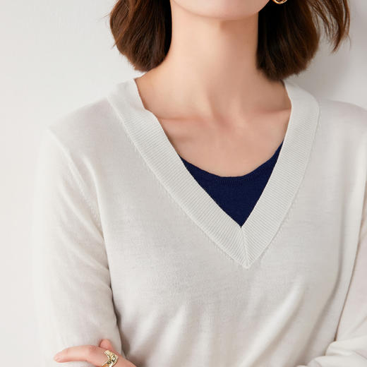 Happy's Bazzar芭莎秋冬新品套头长袖毛针织衫女条纹羊毛衫&V领拼接假两件羊毛针织衫 商品图14