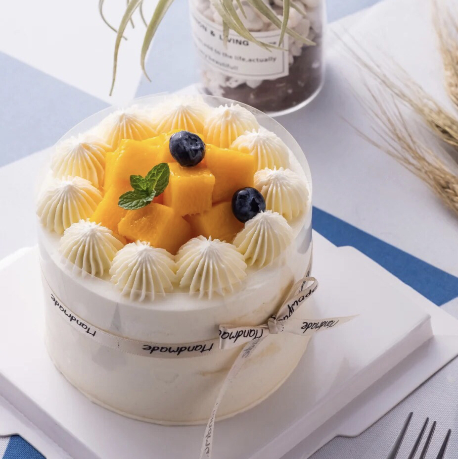 小4寸蛋糕   口味 芒果  /火龙果  /可可脆 / 奥利奥 一鲜奶动物奶油蛋糕