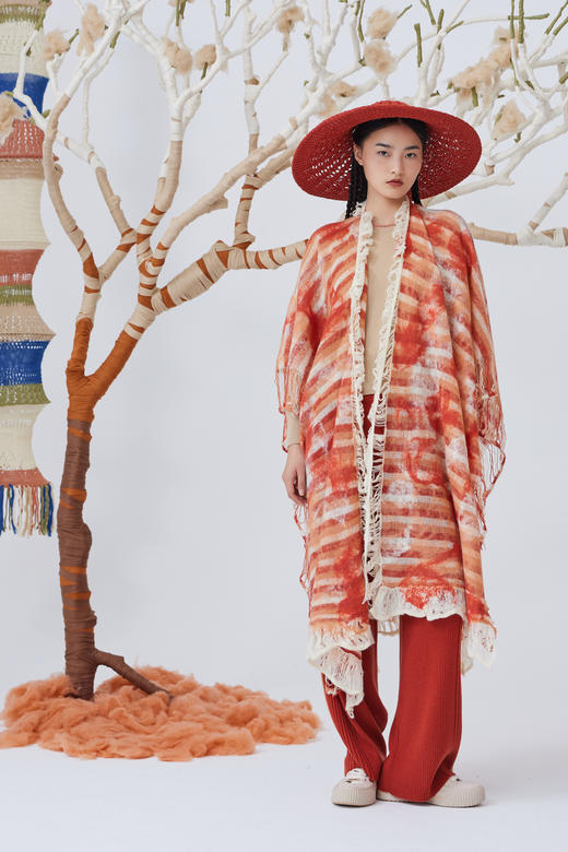 手工毛毡羊绒针织斗篷披肩 SJF93W439N SJF93W439A 商品图0