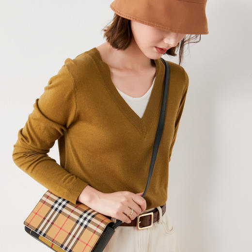 Happy's Bazzar芭莎秋冬新品套头长袖毛针织衫女条纹羊毛衫&V领拼接假两件羊毛针织衫 商品图12