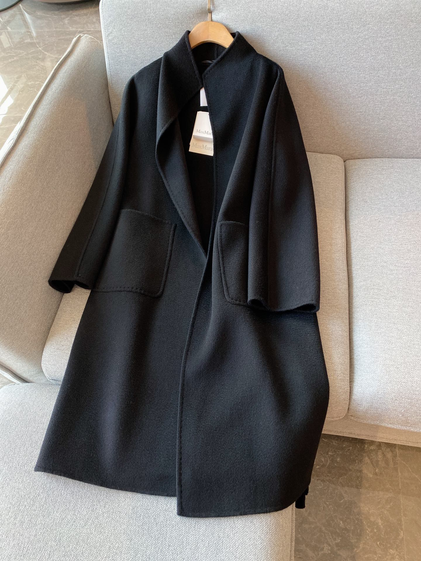 m家多色纯羊绒水波纹大衣lilia