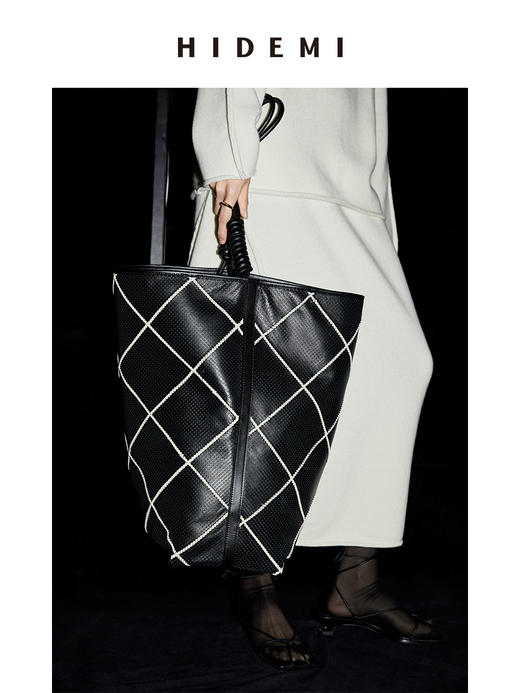 HIDEMI设计感水桶包大号 限量黑白编织 商品图11