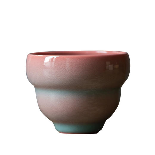 茶香记 龙泉青瓷郑旭东手工杯红粉初妆圆融杯90ml茶杯陶瓷主人杯 商品图4