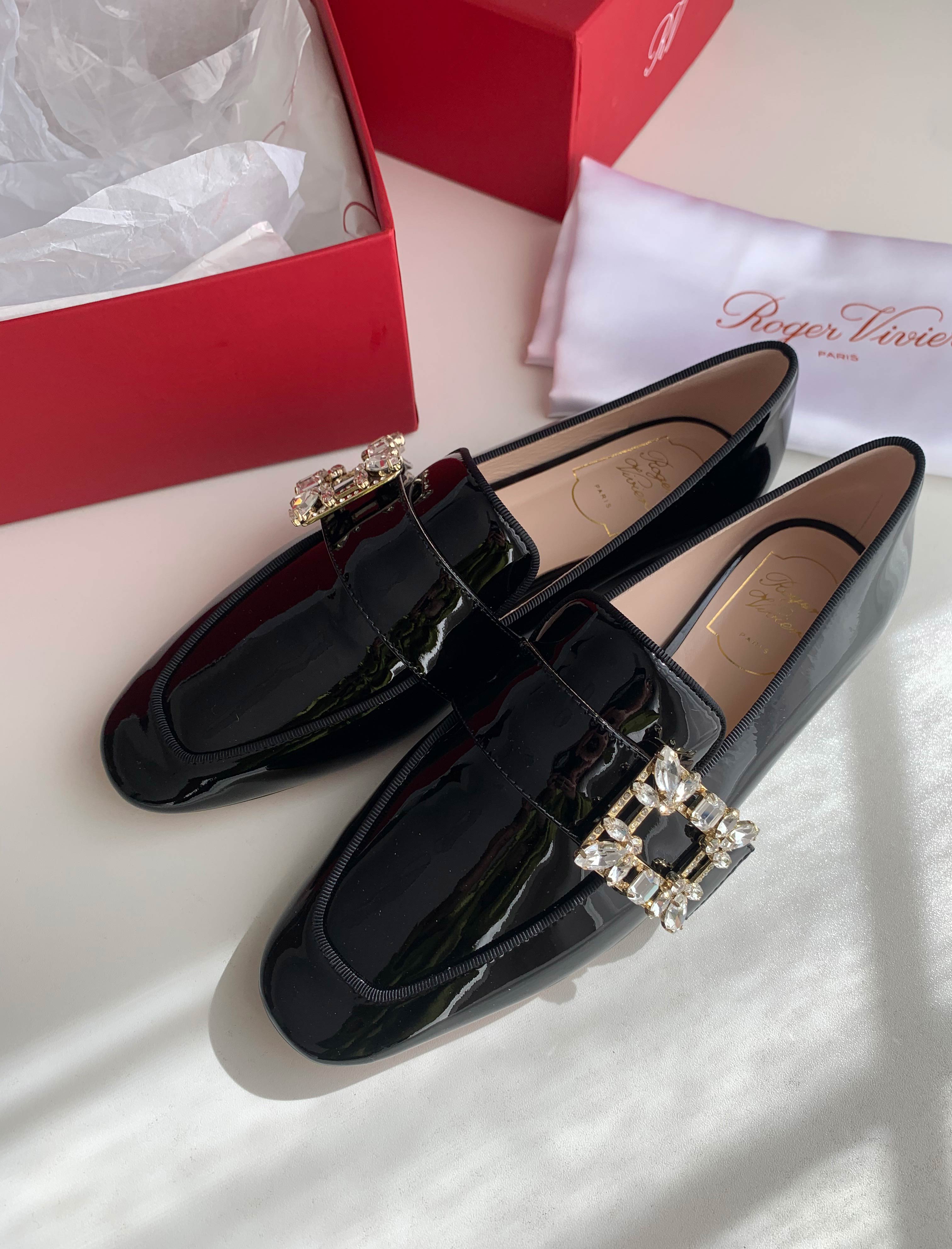 全明星系列rv金属方扣镶钻真皮漆皮乐福鞋舒适绒面平底鞋