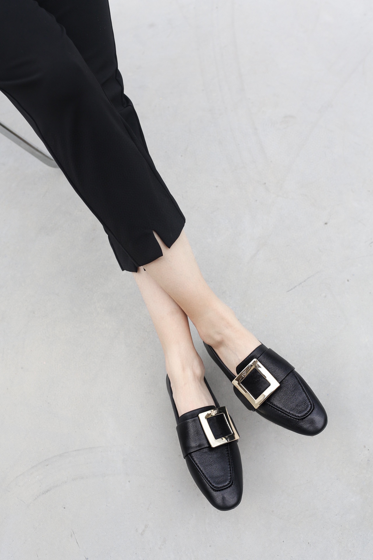 全明星系列rv金属方扣镶钻真皮漆皮乐福鞋舒适绒面平底鞋