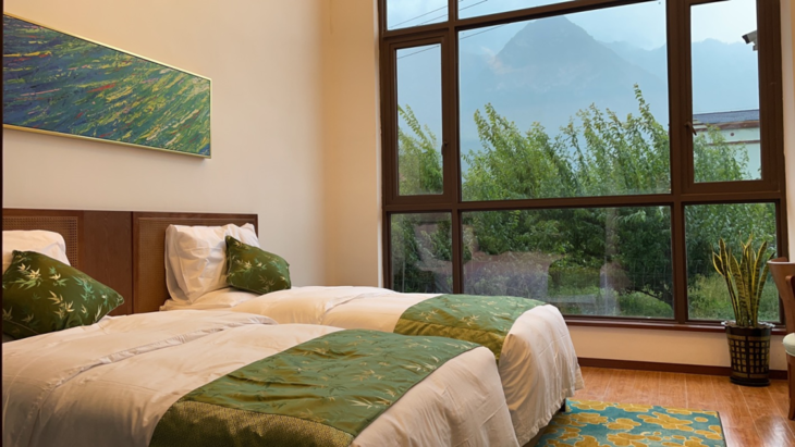 【松坪沟61云上玥家园】299元享住宿含早 2大1小松坪沟景区门票