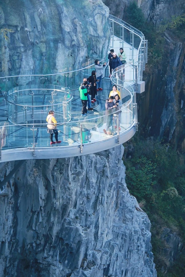 深坑秘境 | 魔都深度体验1日游,纯玩魔都新地标,毗邻誉为"世界十大