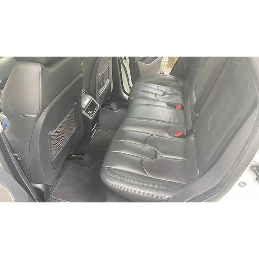 路虎 揽胜极光（进口） 2.0T 5门耀享版【长租-深圳】 商品图6