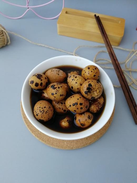 特色秘制卤鹌鹑蛋/盒 {红果、干沟桥片区可同城配送到家 其他区域次日到店自提} 商品图0