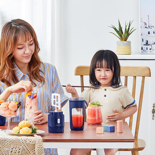 蓝宝榨汁机小型便携式果汁机榨汁杯水果打汁机随手杯充电手持随身 商品图1