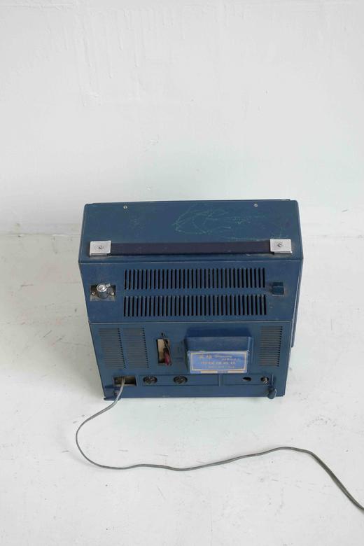 【瑕疵特价】国产蓝色老电视机 商品图4