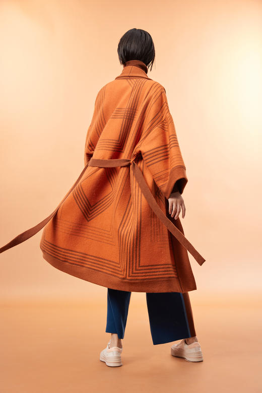  青果领羊绒提花大衣 SJF93W415N 商品图1