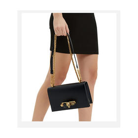 ALEXANDER MCQUEEN 亚历山大.麦昆 女士光滑小牛皮骷髅头手指斜挎单肩包 黑色 554128 CMO0T 1000