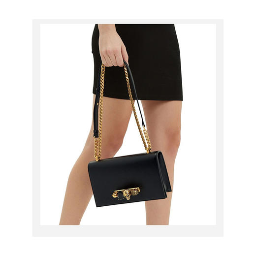 ALEXANDER MCQUEEN 亚历山大.麦昆 女士光滑小牛皮骷髅头手指斜挎单肩包 黑色 554128 CMO0T 1000 商品图0