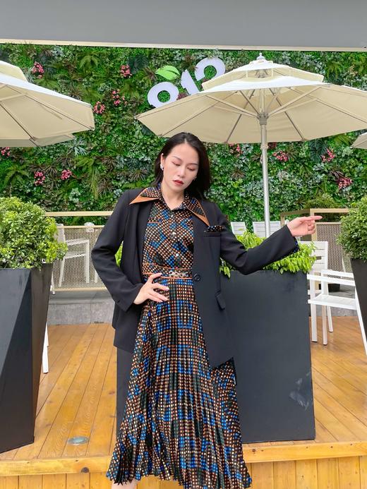 【伯妮斯茵】3A4551--黄栌色、漆黑色时尚气质西服外套 商品图5