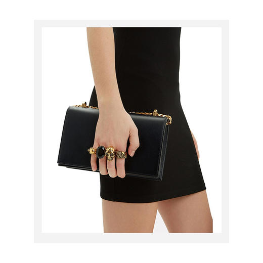 ALEXANDER MCQUEEN 亚历山大.麦昆 女士光滑小牛皮骷髅头手指斜挎单肩包 黑色 554128 CMO0T 1000 商品图1
