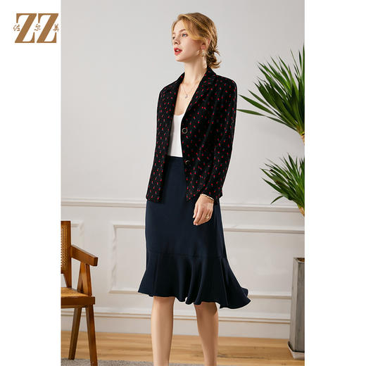 佐尔美2021秋季新款 宫廷风V领修身短款外套女E13SY30 商品图0