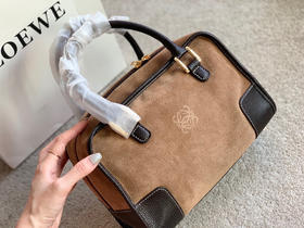 罗威麂皮波士顿