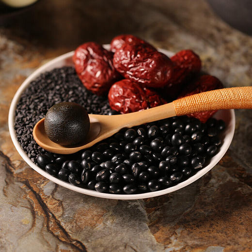 九蒸九晒黑芝麻丸手工男女辟谷蜜丸芝麻大蜜丸包装代餐丸