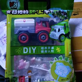 会扫地的环卫车