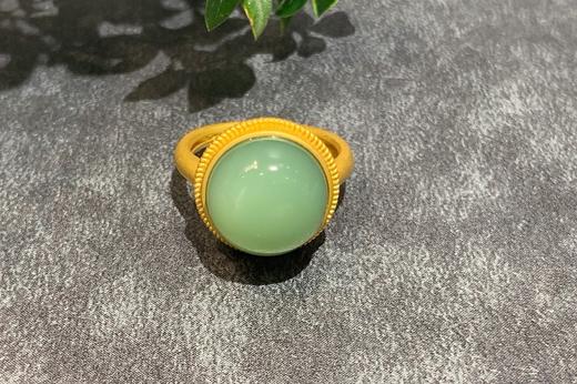 【御珠宫坊】金镶碧玉戒指 商品图0