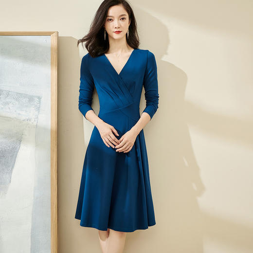 剩S/M 米思阳2025春款连衣裙温柔优雅不对称设计风琴褶针织大摆裙子2296 商品图0