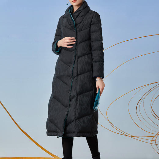 TANGY Collection/天意精品2021年秋冬新品莨绸植物染鹅绒羽绒服 商品图3