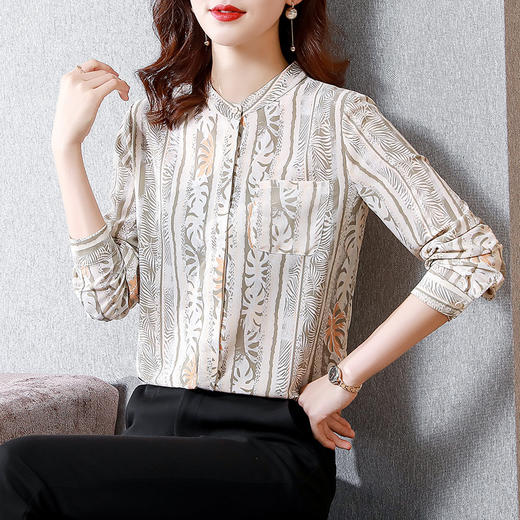 KQL  C408N9953复古港风修身显瘦印花衬衫 商品图0