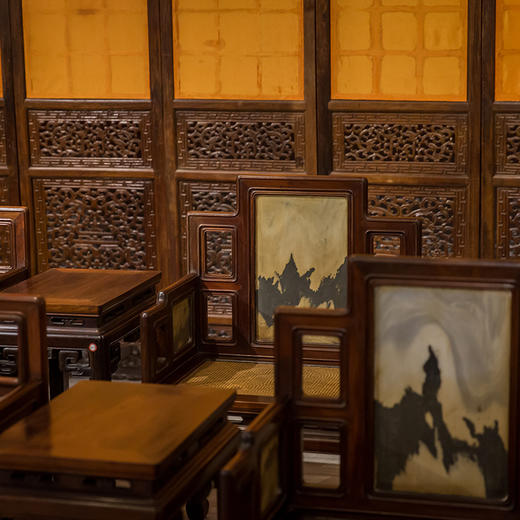 清代 红木镶云石扶手椅成堂（八椅四几） 商品图3