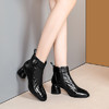 QPJ  M826171 鞋靴女2021秋冬新款女鞋圆头粗高跟鞋车缝线金属铆钉时装靴短靴 商品缩略图1