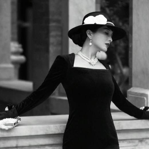 英伦法式优雅黑色珍珠山茶花缎带赫本风礼帽 商品图4