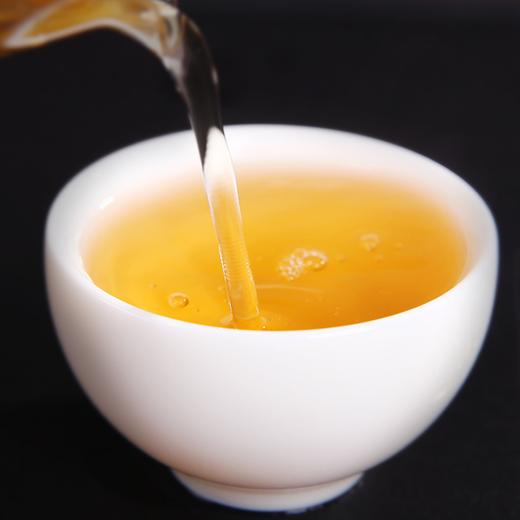 吉顺号普洱茶2012年易武山生茶饼357克 商品图1