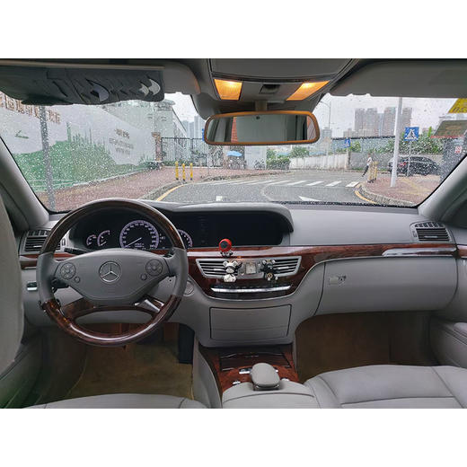 奔驰  S 350L 豪华型【长租-深圳】 商品图4