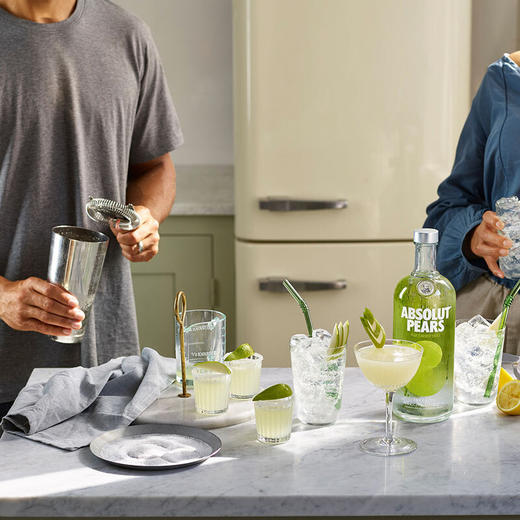 绝对伏特加 苹果梨味 700ml/1瓶/2瓶 商品图1