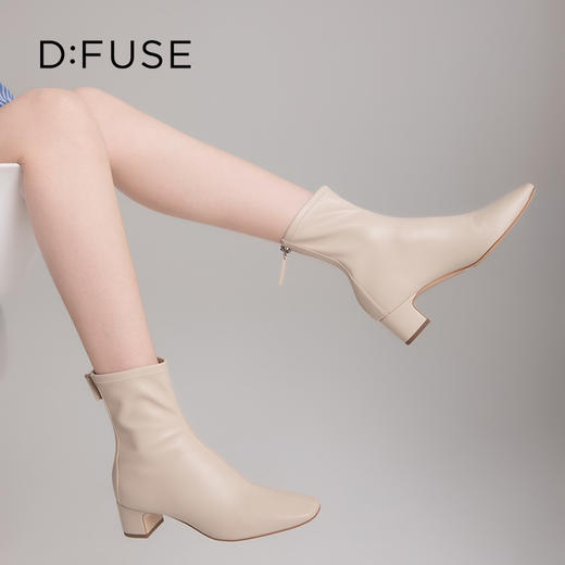 D:FUSE迪芙斯复古方头粗跟短靴DF24116704 商品图6